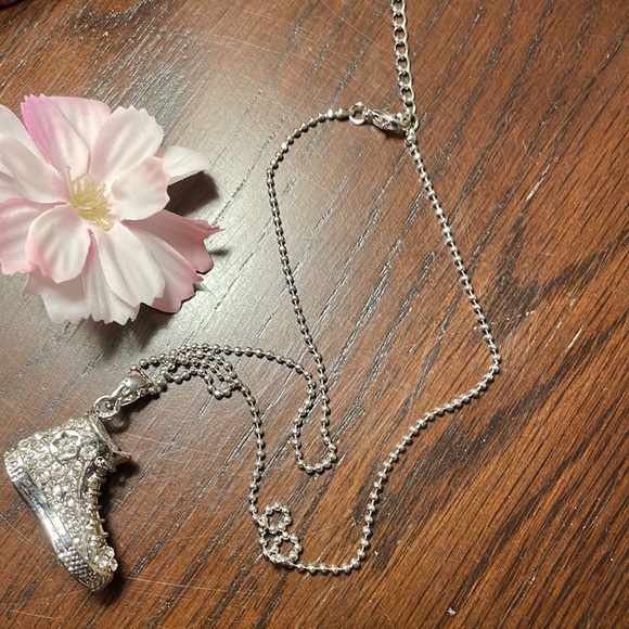 CONVERSE ALL-STAR Necklace - Picture 6 of 7